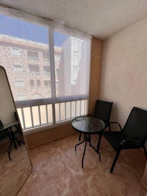 Cozy Apartment 5 Mins To Beach Torrevieja Exterior foto
